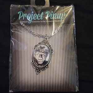 Project Pinup Goth Wolfman frame necklace